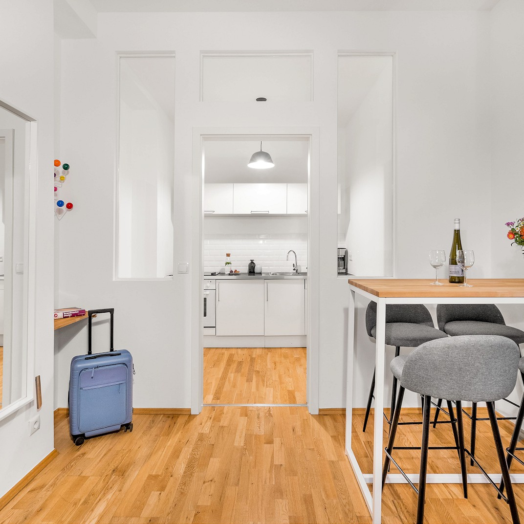 Studio Apartment